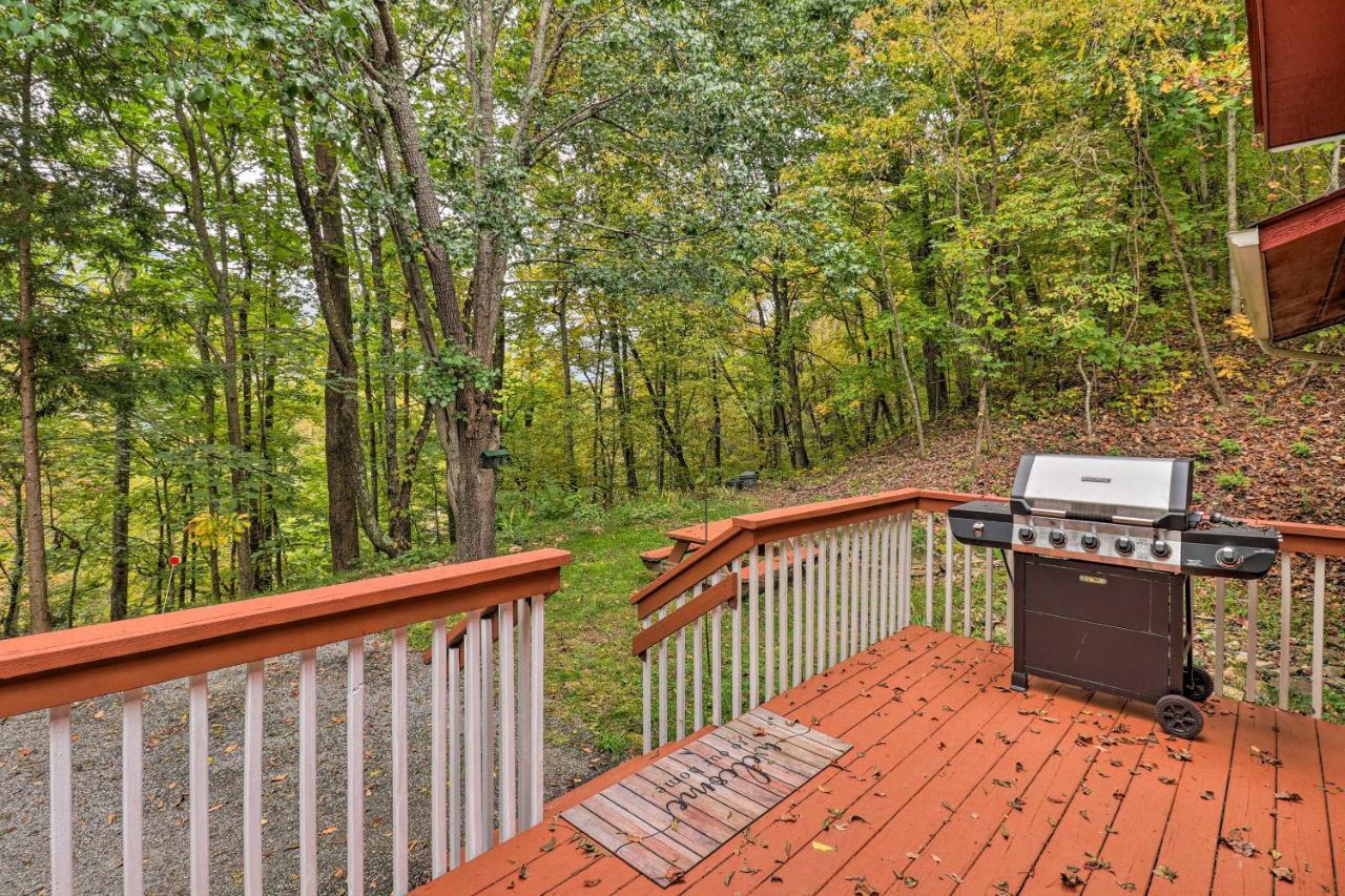 Rustic Red Cabin With Deck In Maggie Valley Club! Esterno foto